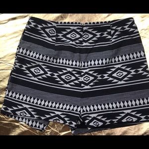 Hollister mini skirt shorts skirt tribal geometric